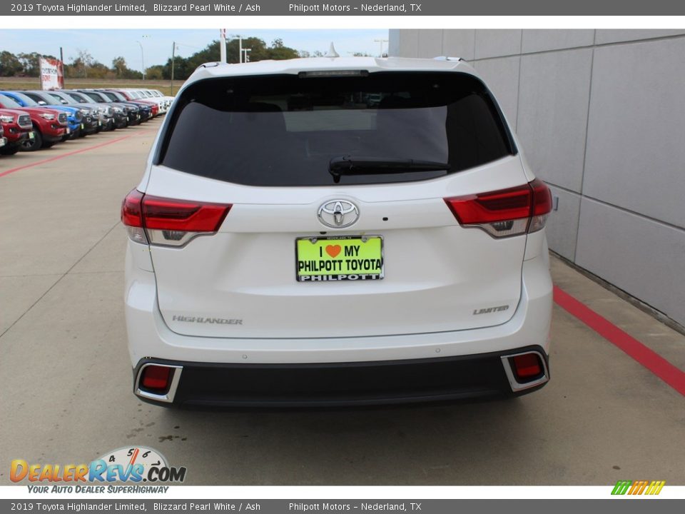 2019 Toyota Highlander Limited Blizzard Pearl White / Ash Photo #7