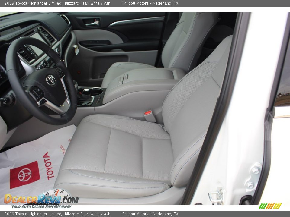 2019 Toyota Highlander Limited Blizzard Pearl White / Ash Photo #10