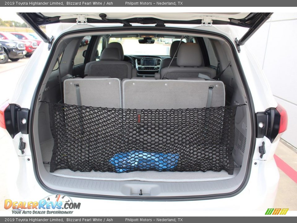 2019 Toyota Highlander Limited Blizzard Pearl White / Ash Photo #26