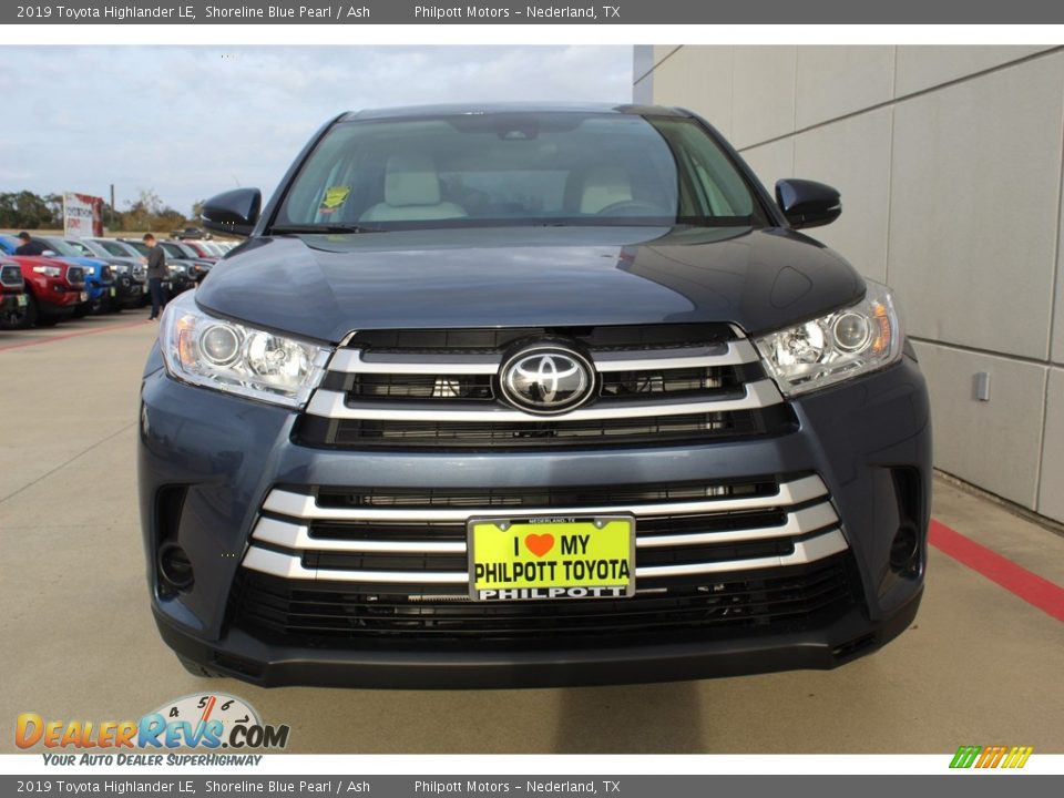 2019 Toyota Highlander LE Shoreline Blue Pearl / Ash Photo #3