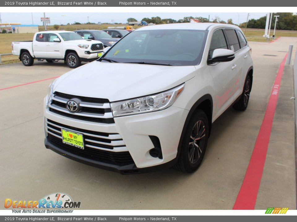 2019 Toyota Highlander LE Blizzard Pearl White / Black Photo #4