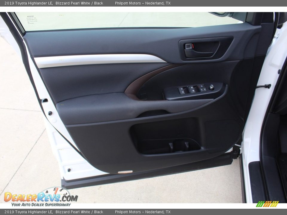 2019 Toyota Highlander LE Blizzard Pearl White / Black Photo #9
