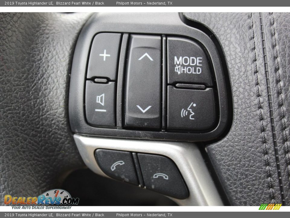 2019 Toyota Highlander LE Blizzard Pearl White / Black Photo #11