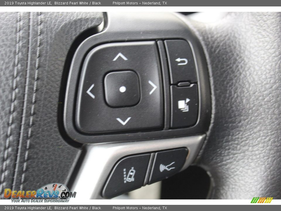 2019 Toyota Highlander LE Blizzard Pearl White / Black Photo #12