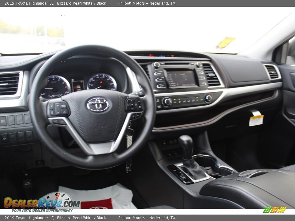 2019 Toyota Highlander LE Blizzard Pearl White / Black Photo #20
