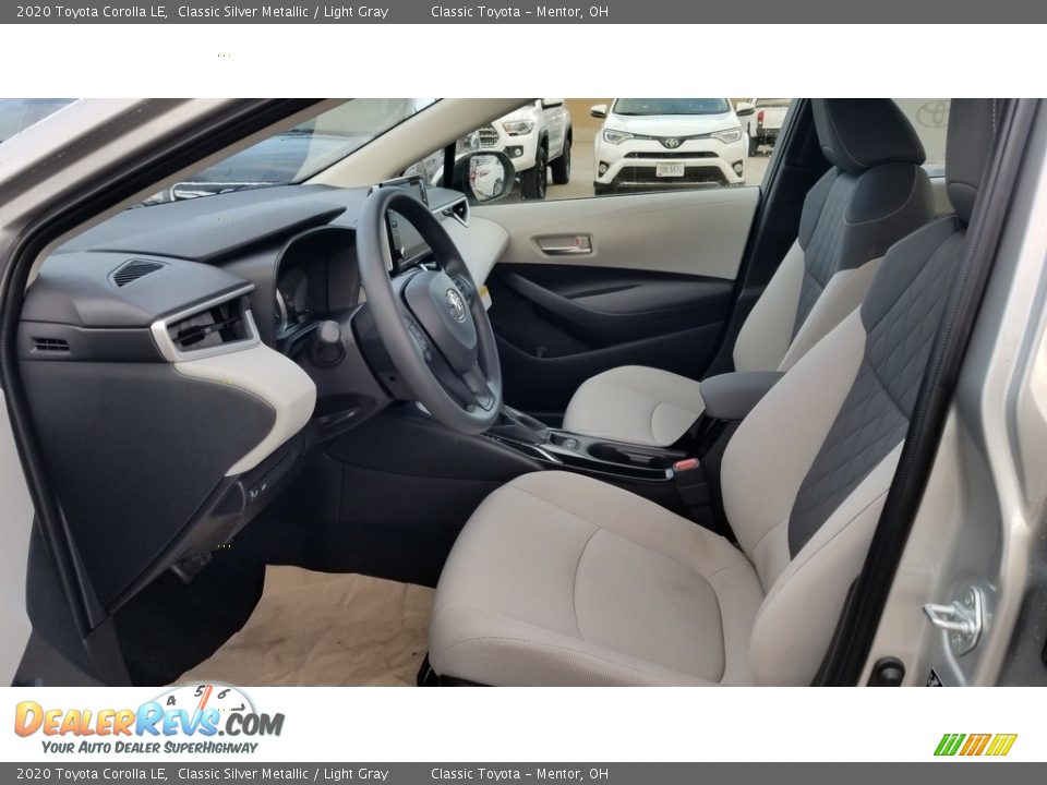 2020 Toyota Corolla LE Classic Silver Metallic / Light Gray Photo #2