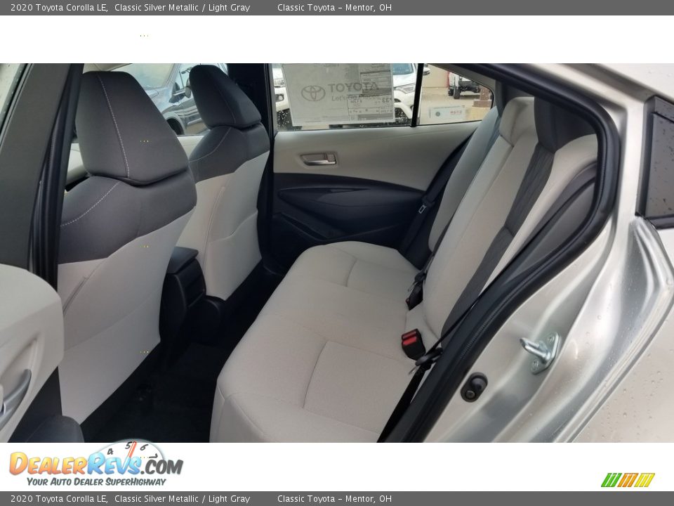 2020 Toyota Corolla LE Classic Silver Metallic / Light Gray Photo #3