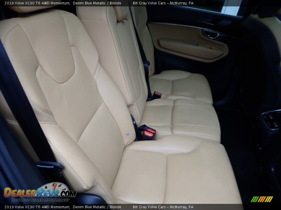 Rear Seat of 2019 Volvo XC90 T6 AWD Momentum Photo #14