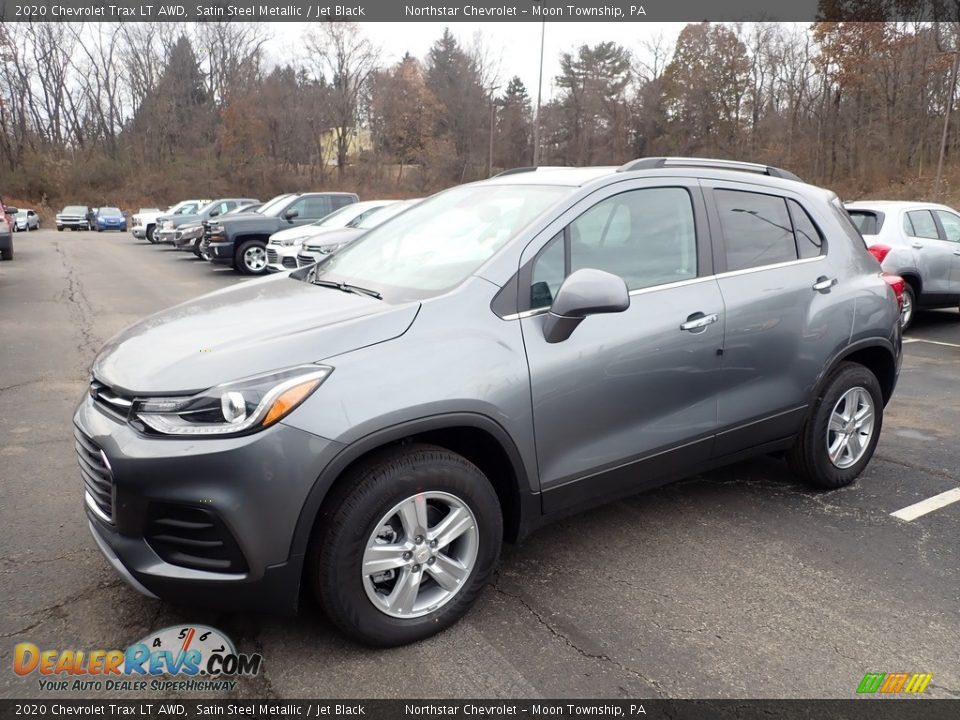 Front 3/4 View of 2020 Chevrolet Trax LT AWD Photo #1