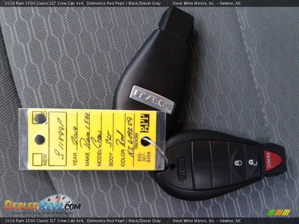 2019 Ram 1500 Classic SLT Crew Cab 4x4 Delmonico Red Pearl / Black/Diesel Gray Photo #24