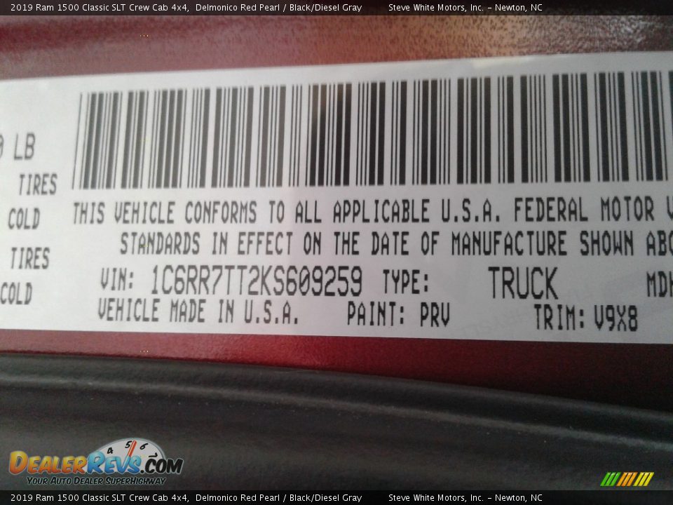 2019 Ram 1500 Classic SLT Crew Cab 4x4 Delmonico Red Pearl / Black/Diesel Gray Photo #26