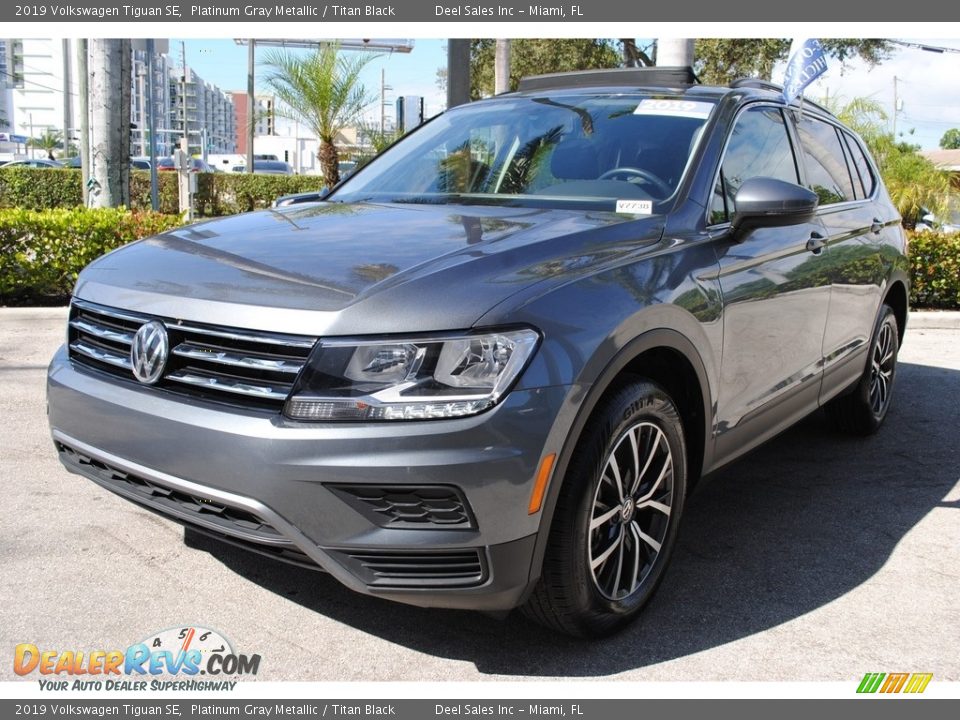 2019 Volkswagen Tiguan SE Platinum Gray Metallic / Titan Black Photo #5