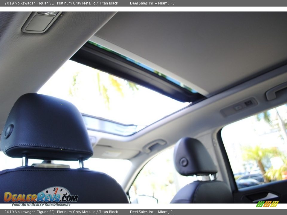 2019 Volkswagen Tiguan SE Platinum Gray Metallic / Titan Black Photo #12