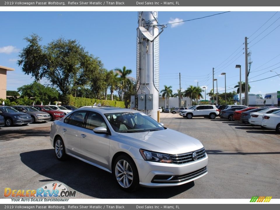 2019 Volkswagen Passat Wolfsburg Reflex Silver Metallic / Titan Black Photo #1