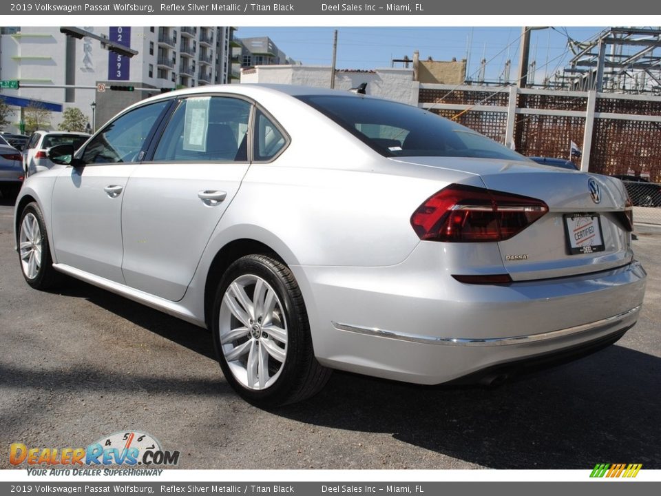 2019 Volkswagen Passat Wolfsburg Reflex Silver Metallic / Titan Black Photo #7