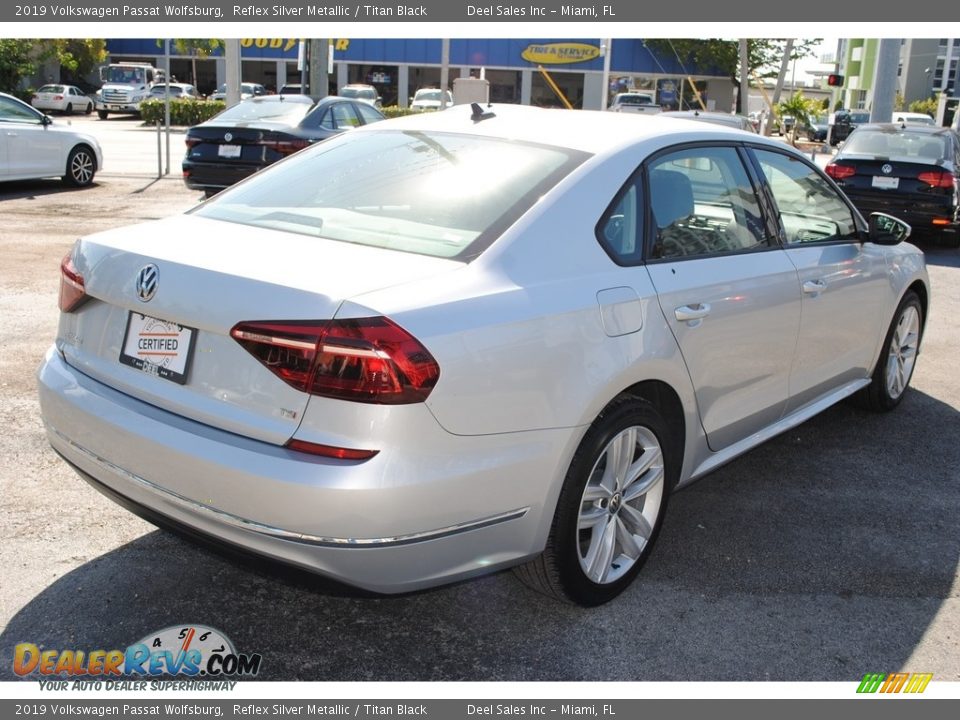 2019 Volkswagen Passat Wolfsburg Reflex Silver Metallic / Titan Black Photo #9