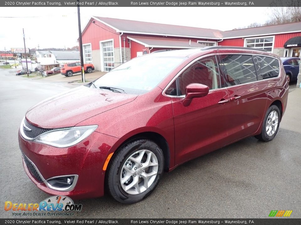 2020 Chrysler Pacifica Touring Velvet Red Pearl / Alloy/Black Photo #1