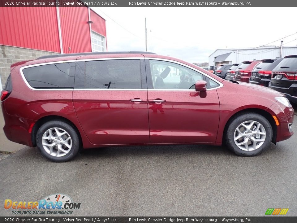 2020 Chrysler Pacifica Touring Velvet Red Pearl / Alloy/Black Photo #6