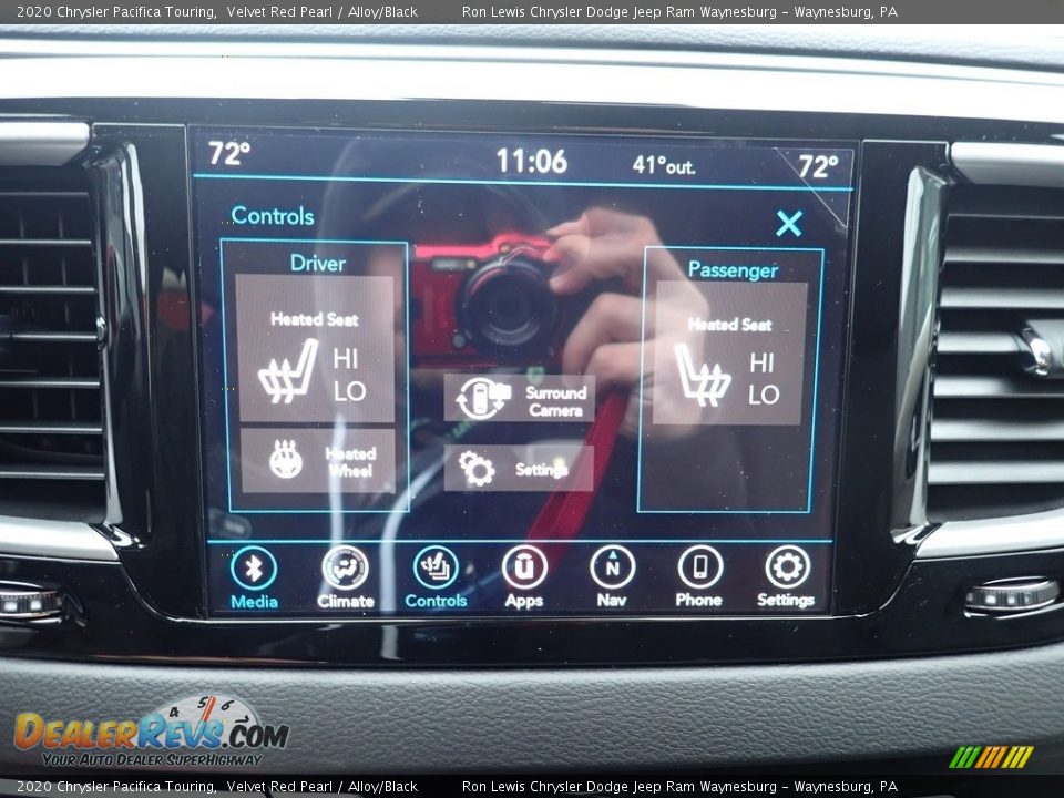 Controls of 2020 Chrysler Pacifica Touring Photo #18
