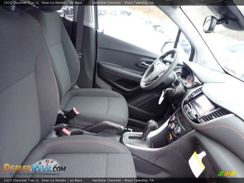 2020 Chevrolet Trax LS Silver Ice Metallic / Jet Black Photo #10