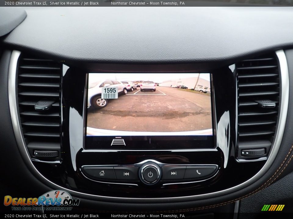 Controls of 2020 Chevrolet Trax LS Photo #18
