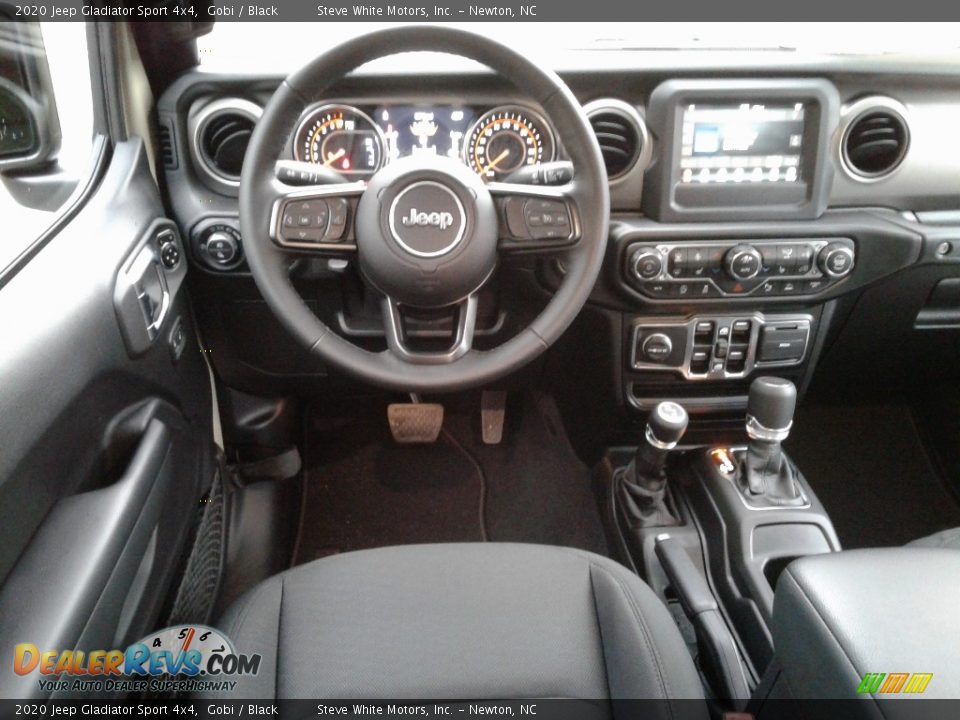 Dashboard of 2020 Jeep Gladiator Sport 4x4 Photo #27