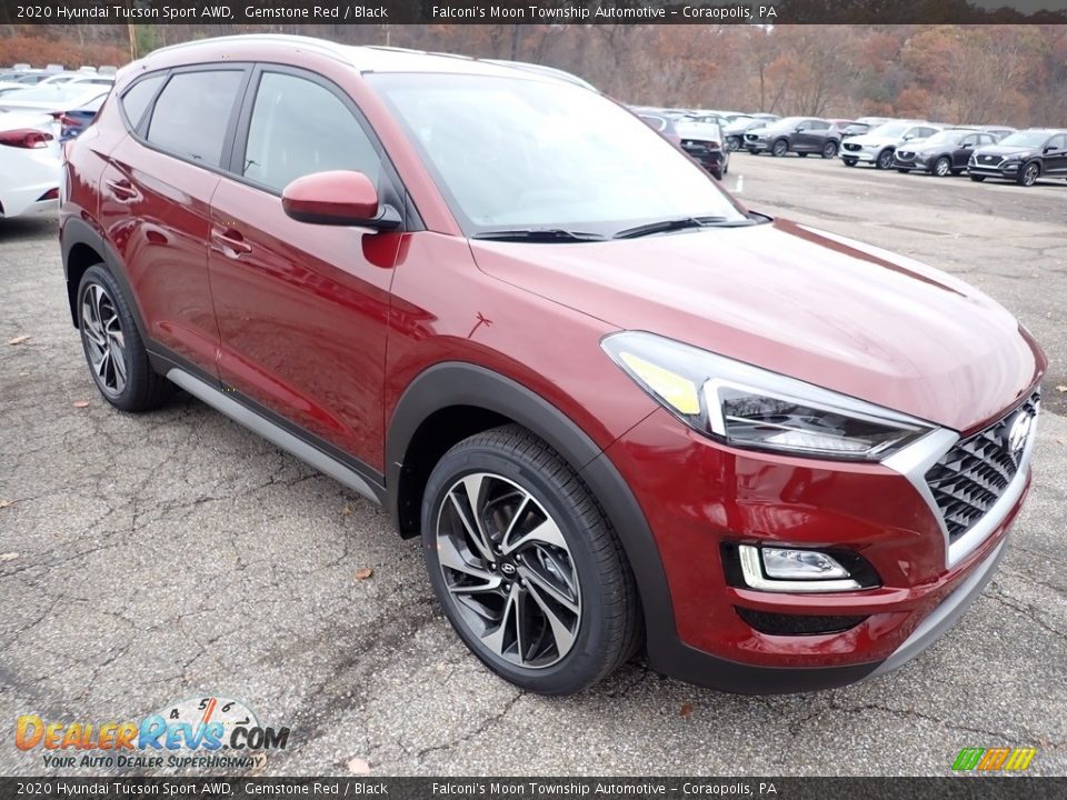 Front 3/4 View of 2020 Hyundai Tucson Sport AWD Photo #3