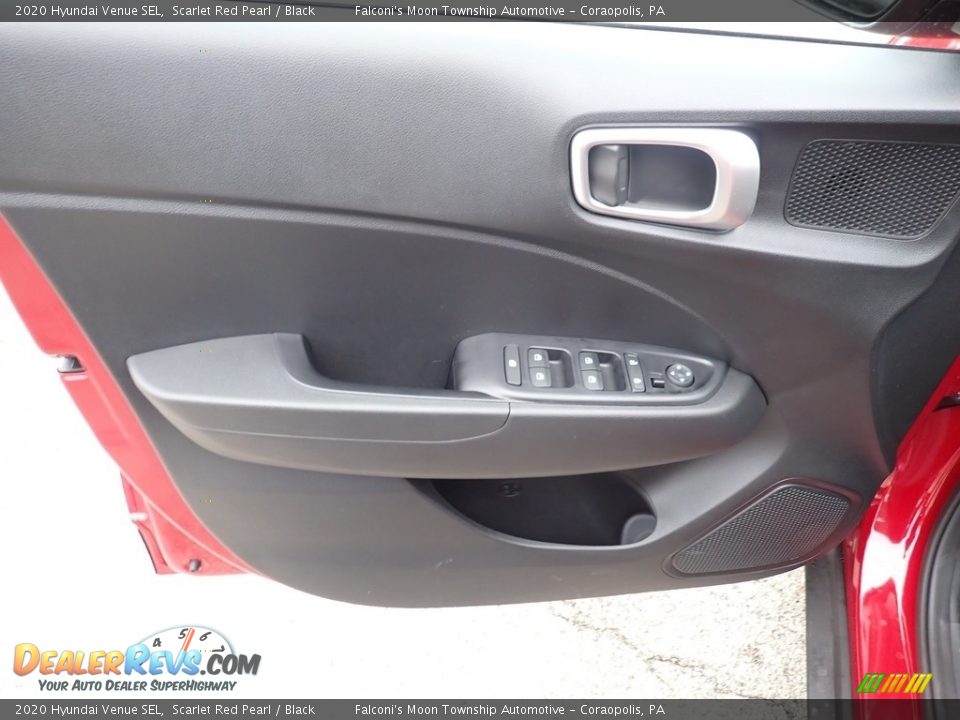 Door Panel of 2020 Hyundai Venue SEL Photo #11