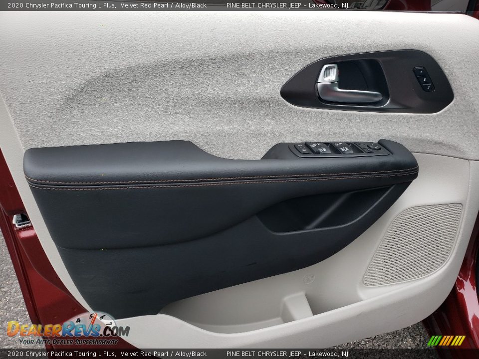 2020 Chrysler Pacifica Touring L Plus Velvet Red Pearl / Alloy/Black Photo #8