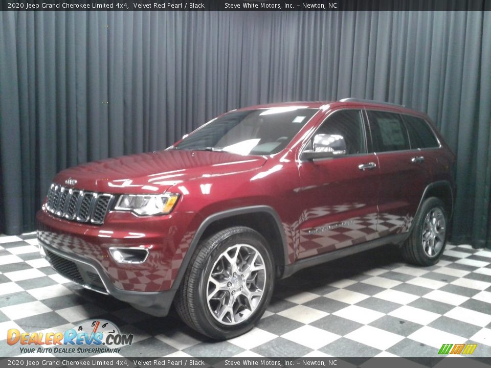 2020 Jeep Grand Cherokee Limited 4x4 Velvet Red Pearl / Black Photo #2