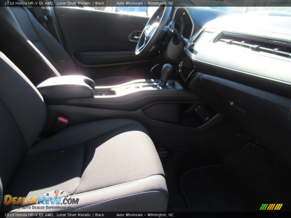 2019 Honda HR-V EX AWD Lunar Silver Metallic / Black Photo #12