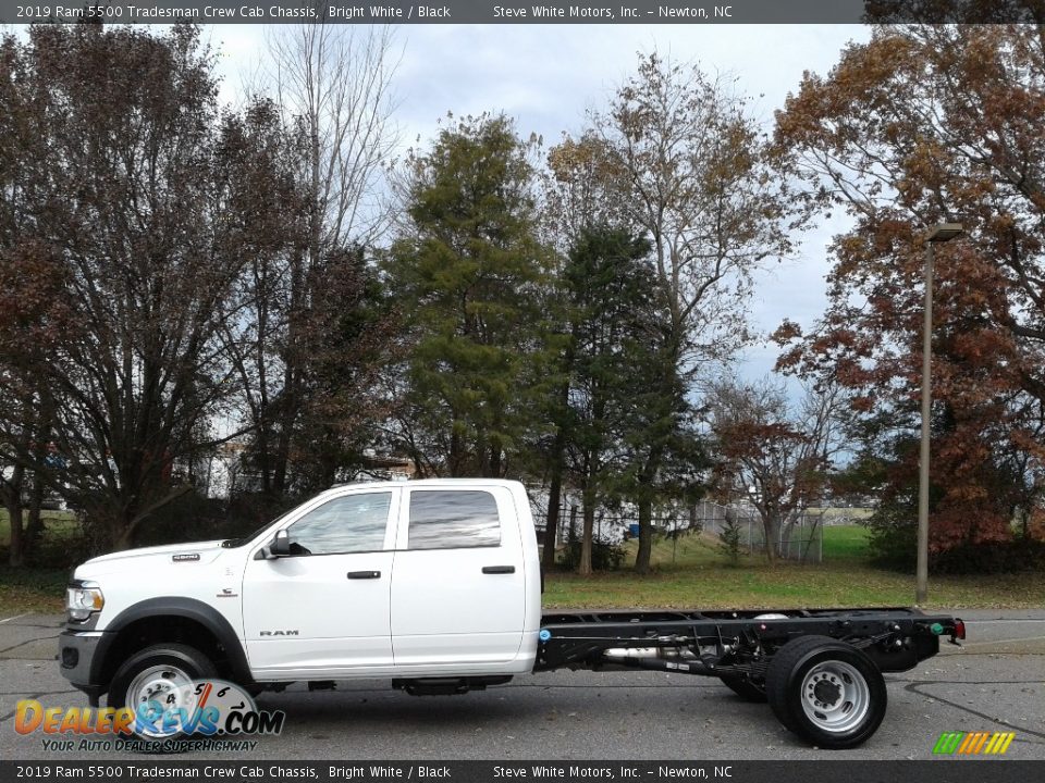 2019 Ram 5500 Tradesman Crew Cab Chassis Bright White / Black Photo #1