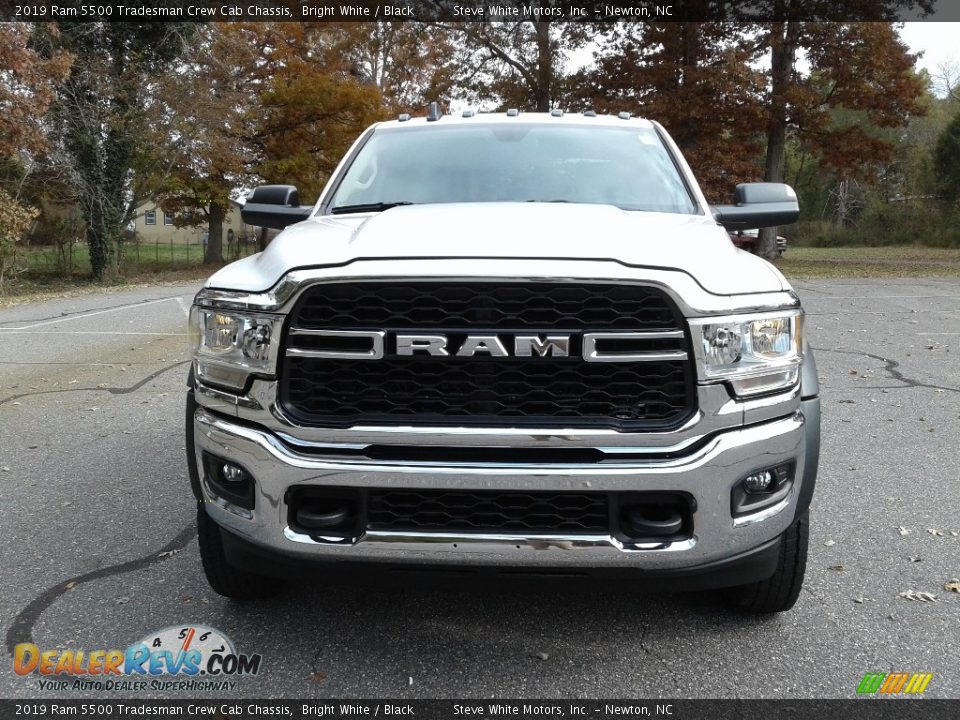 2019 Ram 5500 Tradesman Crew Cab Chassis Bright White / Black Photo #3