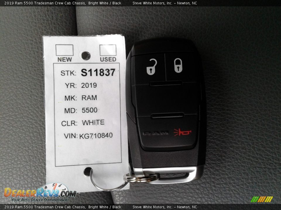 2019 Ram 5500 Tradesman Crew Cab Chassis Bright White / Black Photo #22