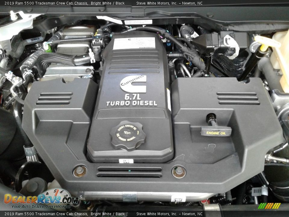 2019 Ram 5500 Tradesman Crew Cab Chassis Bright White / Black Photo #23