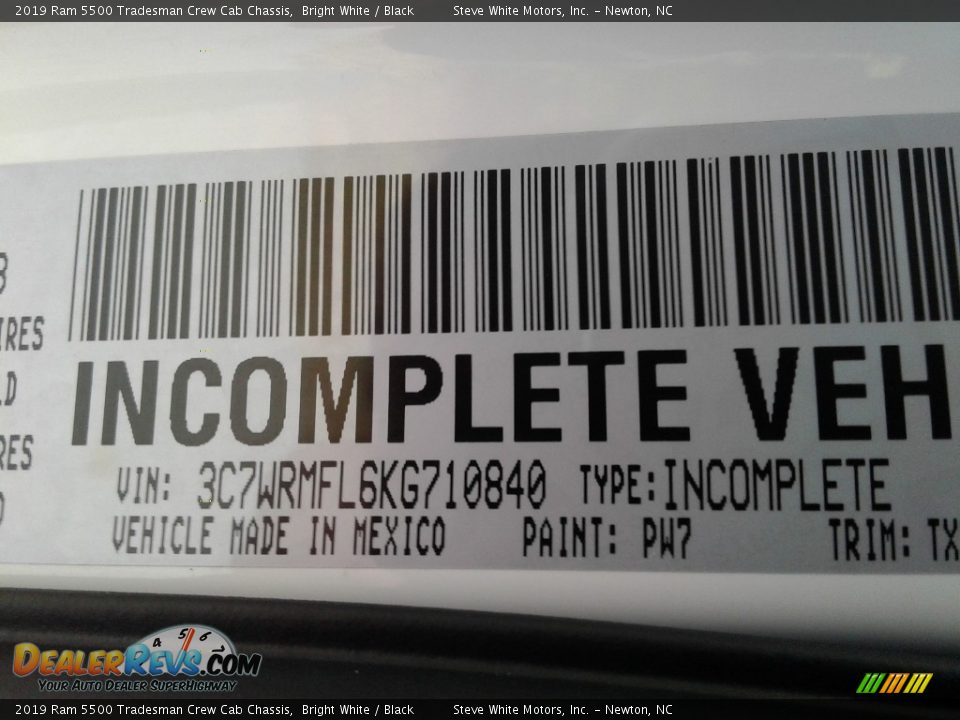 2019 Ram 5500 Tradesman Crew Cab Chassis Bright White / Black Photo #24