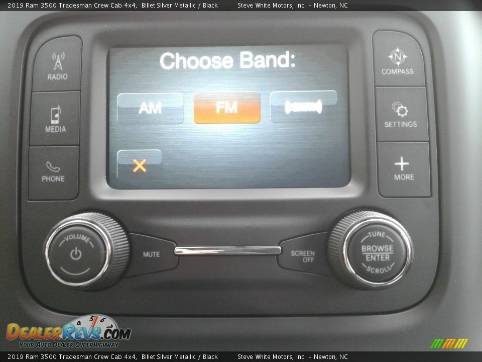 2019 Ram 3500 Tradesman Crew Cab 4x4 Billet Silver Metallic / Black Photo #20