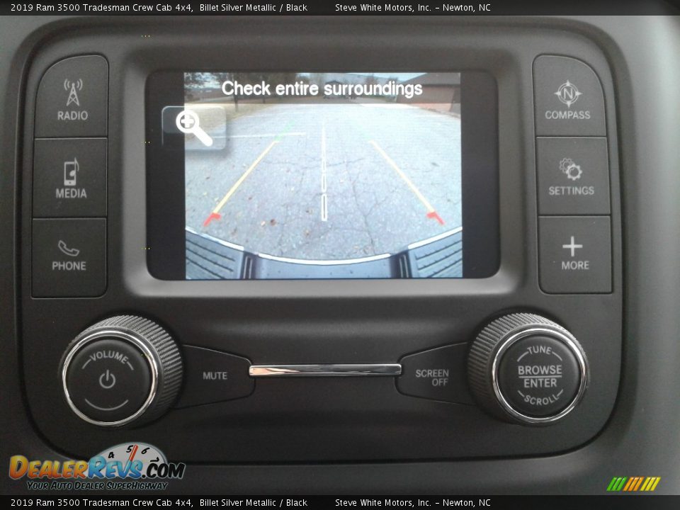 Controls of 2019 Ram 3500 Tradesman Crew Cab 4x4 Photo #21