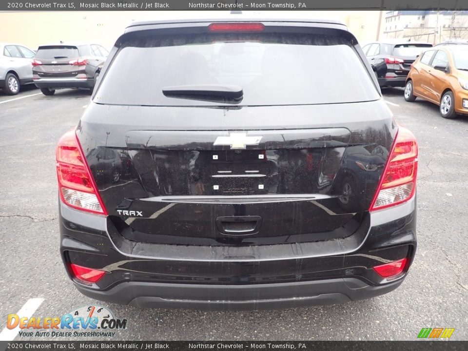 2020 Chevrolet Trax LS Mosaic Black Metallic / Jet Black Photo #4