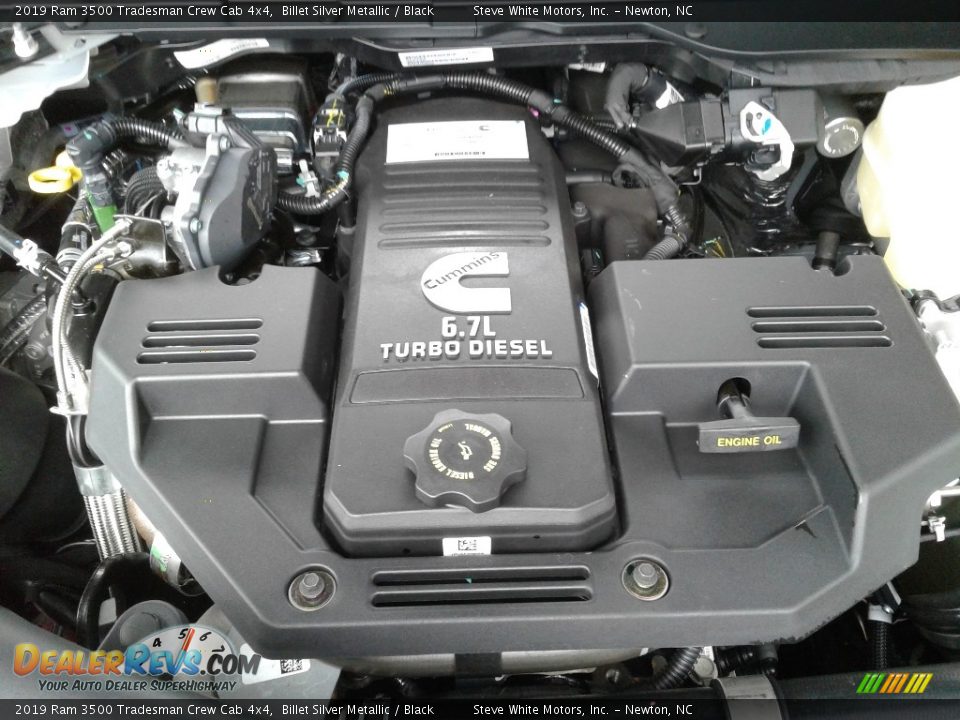 2019 Ram 3500 Tradesman Crew Cab 4x4 6.7 Liter OHV 24-Valve Cummins Turbo-Diesel Inline 6 Cylinder Engine Photo #27