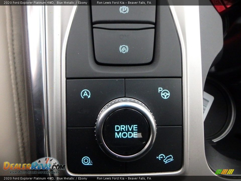 Controls of 2020 Ford Explorer Platinum 4WD Photo #17