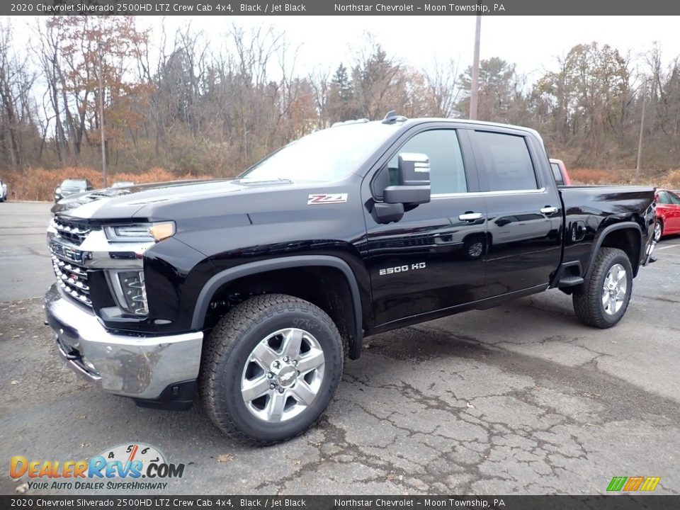 Front 3/4 View of 2020 Chevrolet Silverado 2500HD LTZ Crew Cab 4x4 Photo #1