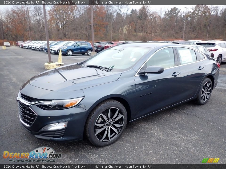 Front 3/4 View of 2020 Chevrolet Malibu RS Photo #1
