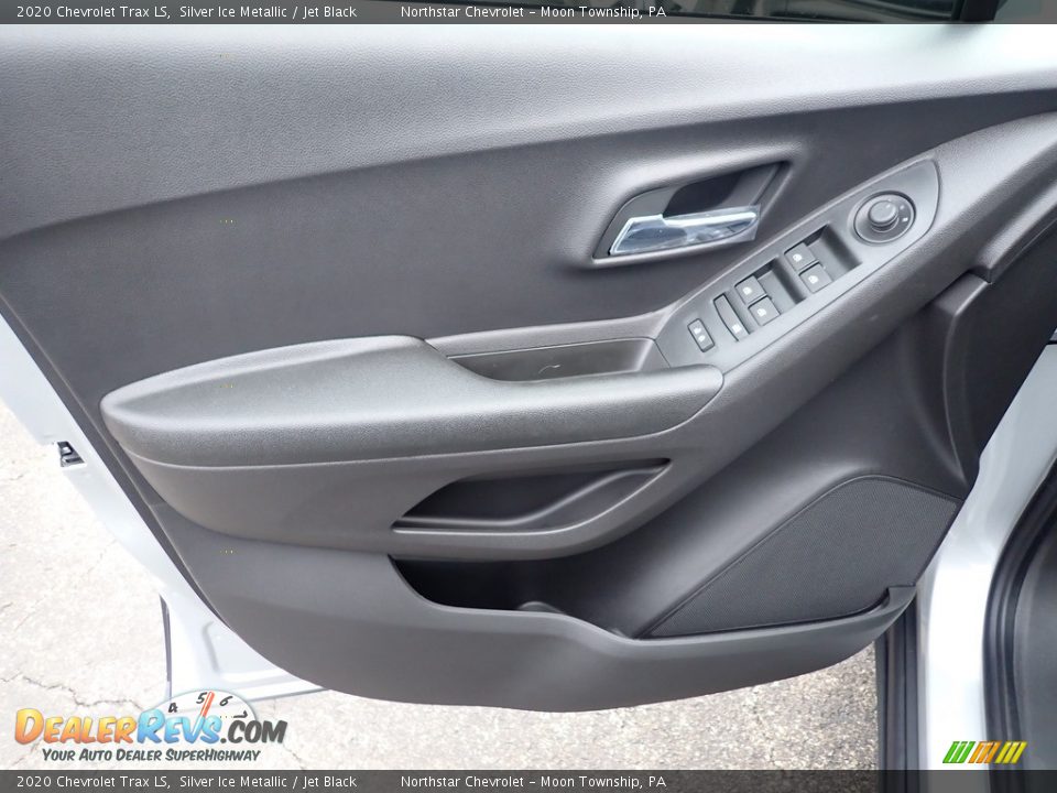2020 Chevrolet Trax LS Silver Ice Metallic / Jet Black Photo #13