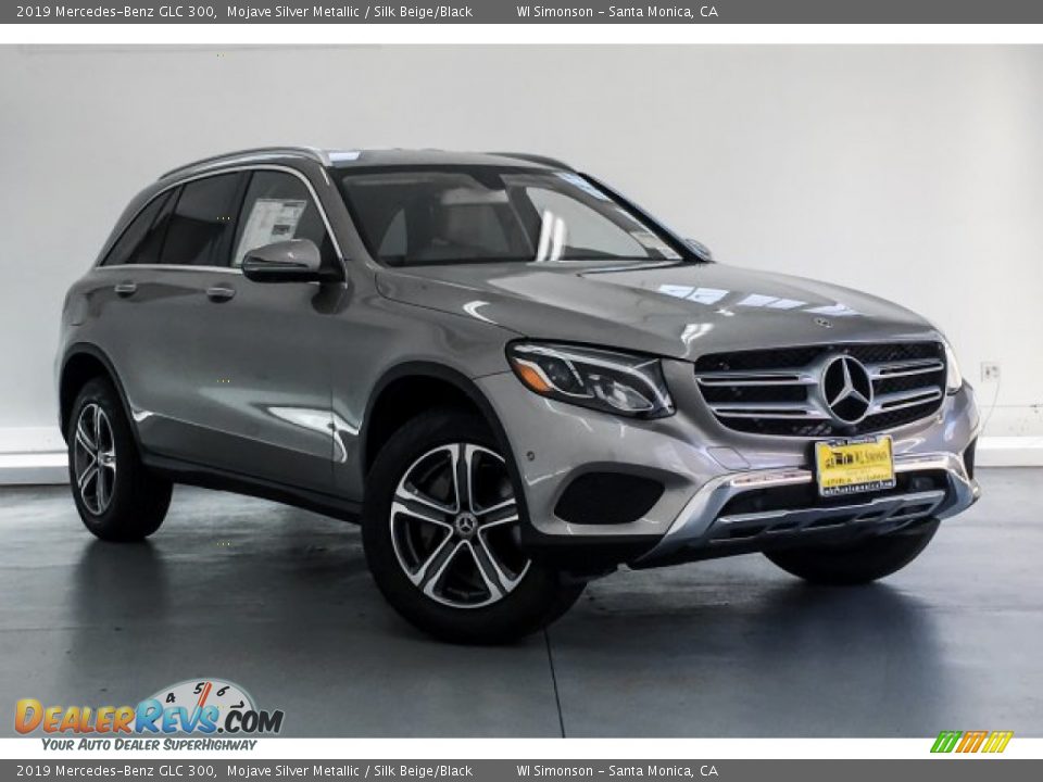 2019 Mercedes-Benz GLC 300 Mojave Silver Metallic / Silk Beige/Black Photo #12