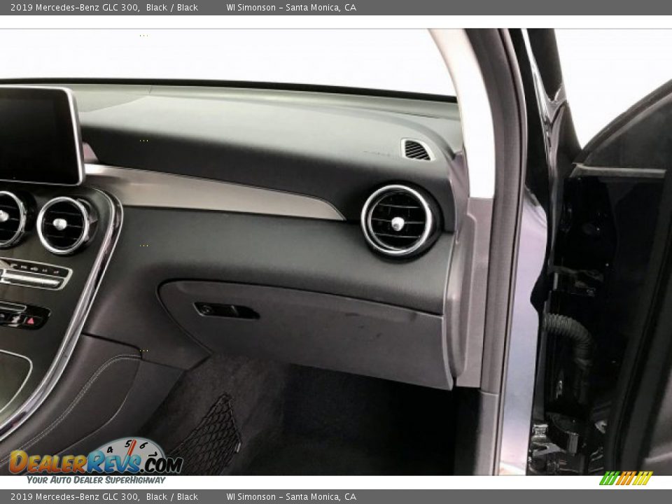 2019 Mercedes-Benz GLC 300 Black / Black Photo #28