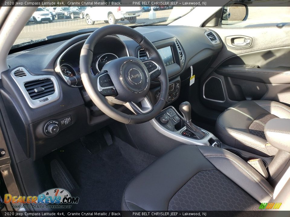 2020 Jeep Compass Latitude 4x4 Granite Crystal Metallic / Black Photo #7