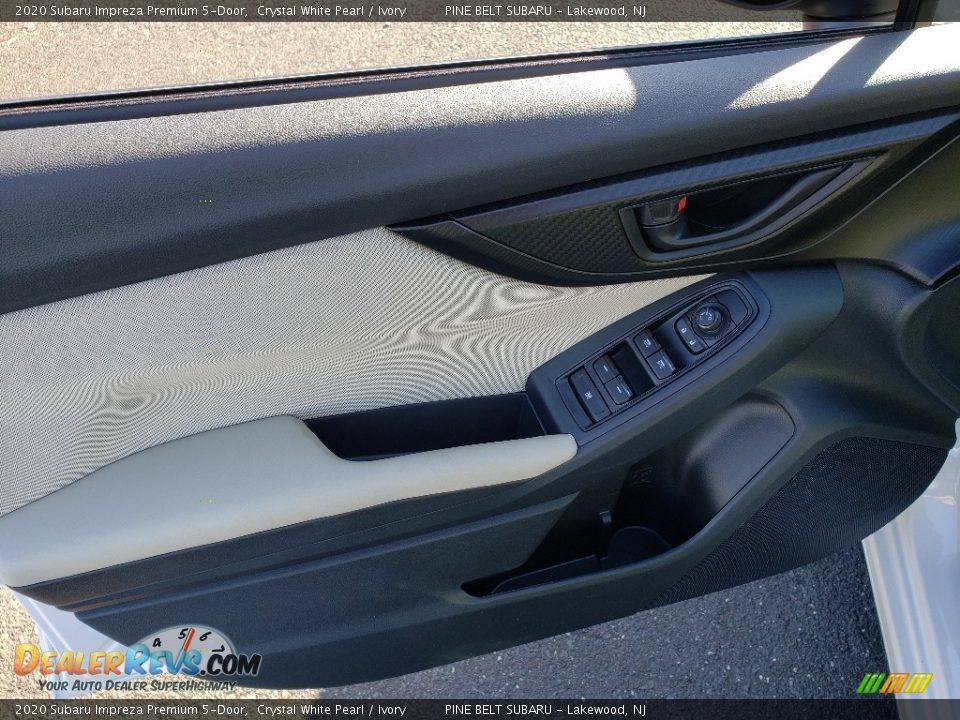 2020 Subaru Impreza Premium 5-Door Crystal White Pearl / Ivory Photo #8