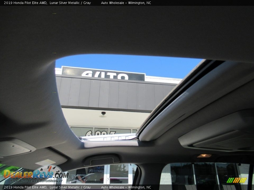 2019 Honda Pilot Elite AWD Lunar Silver Metallic / Gray Photo #13