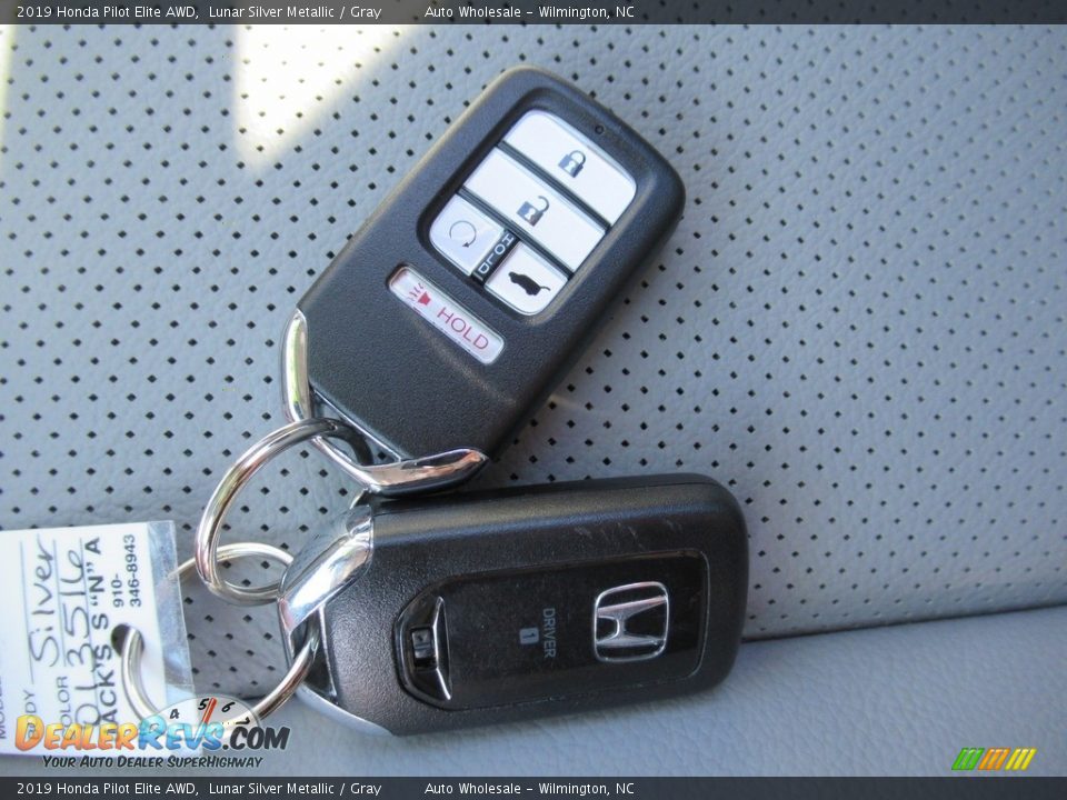 2019 Honda Pilot Elite AWD Lunar Silver Metallic / Gray Photo #20